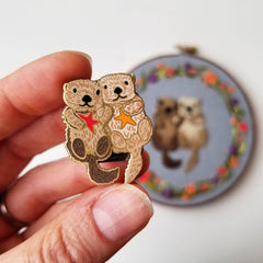 Jessica Long Sea Otters Enamel Needle Minder