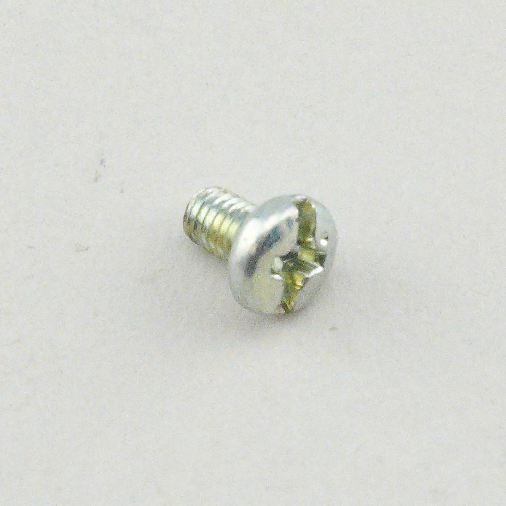 Screw M3x5 Bind Screw – Baby Lock / Brother (060300516)