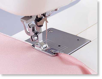 Brother, Babylock 7 mm Narrow Hem Foot (Snap on foot)