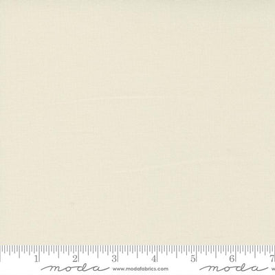 Bella Solids Eggshell 9900 281 Moda #1
