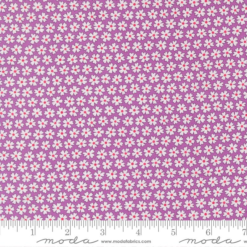 Pick Me Pocket of Posies Lilac 22492 19 Moda #1