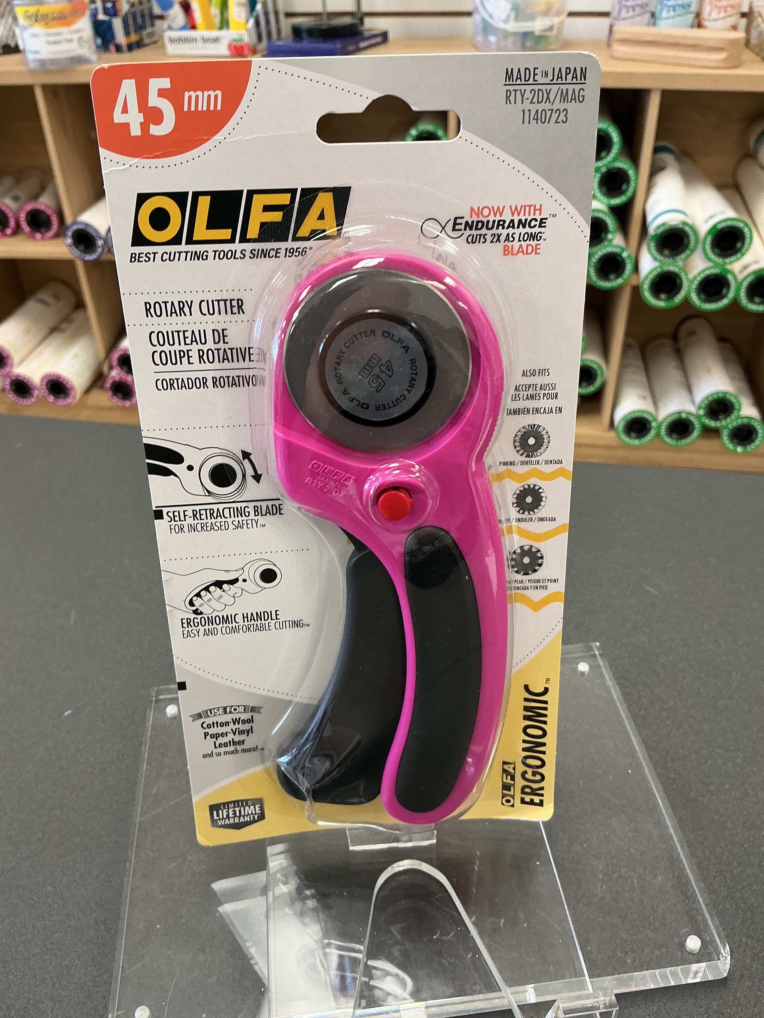 Olfa 45mm Ergonomic Rotary Cutter – Magenta