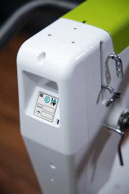 HQ Moxie Quilting Machine