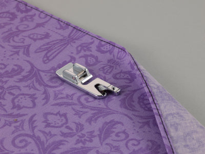Brother, Babylock 7 mm Narrow Hem Foot (Snap on foot)